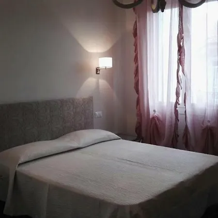 아파트 Laura 디아노마리나