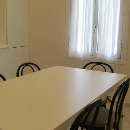 Laura * 디아노마리나