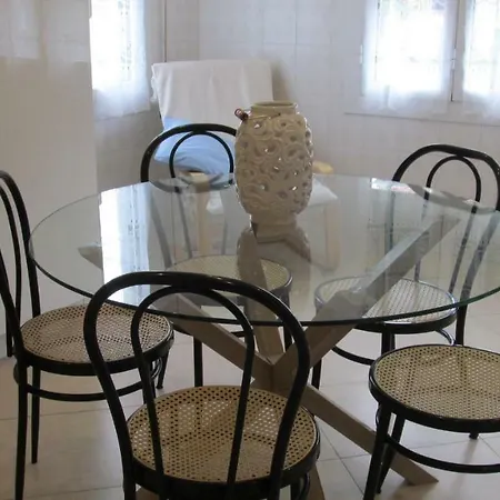 Laura 디아노마리나