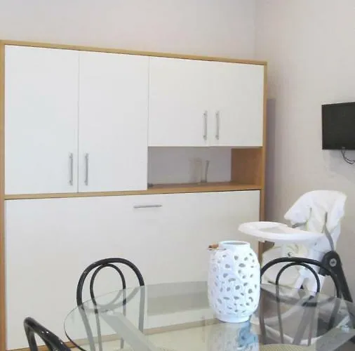 Laura Apartment